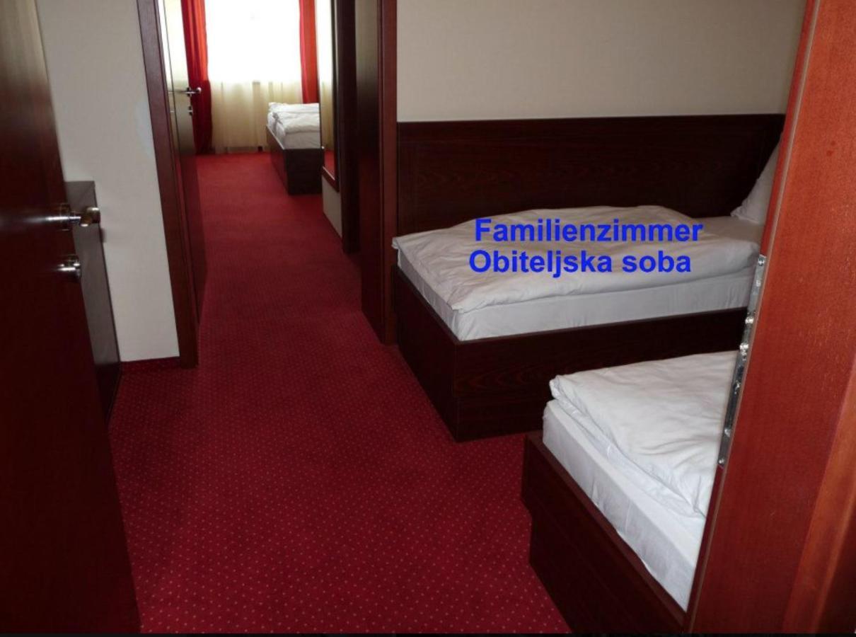 Lux Hotel Pansion Jablanac Exterior foto