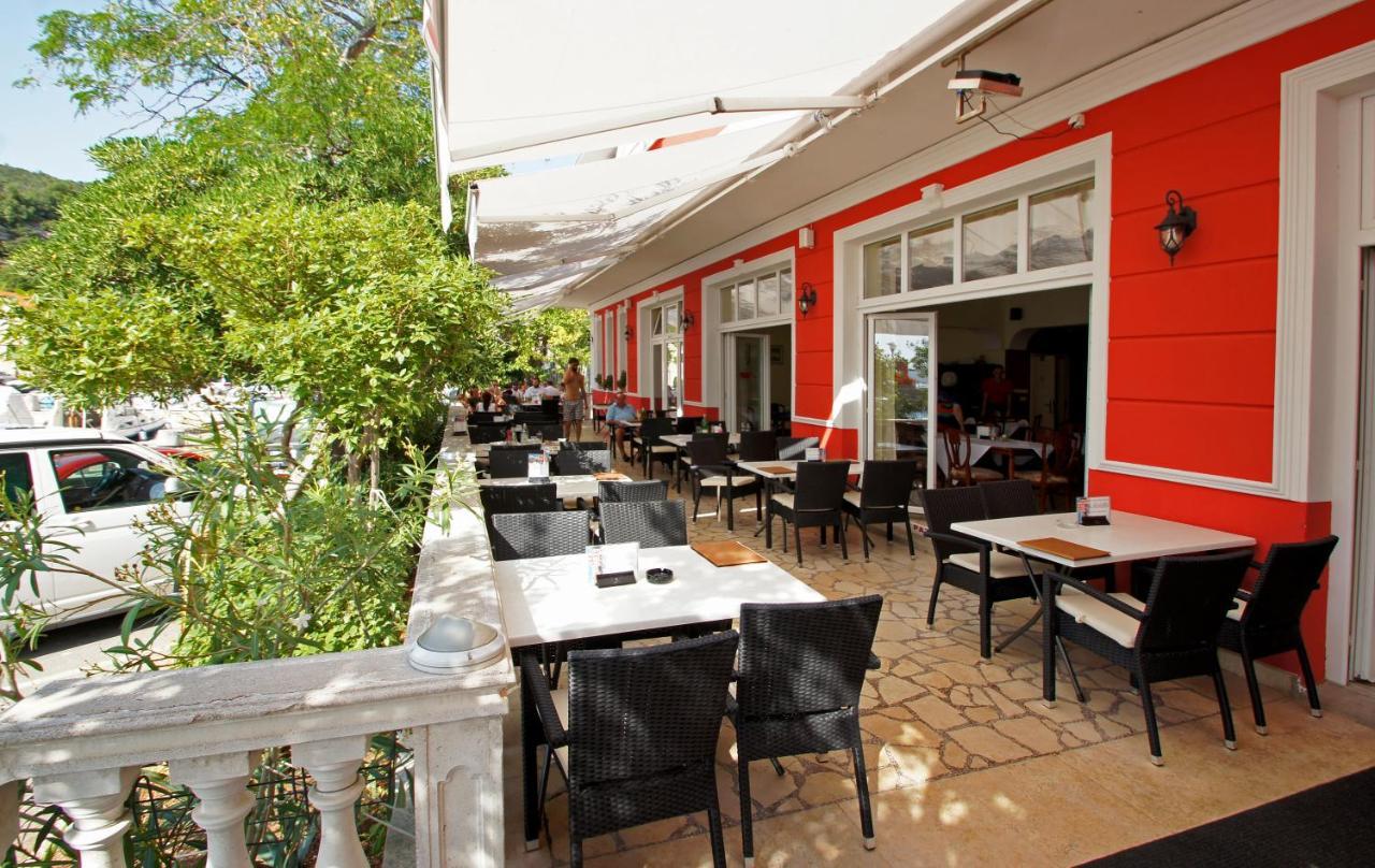 Lux Hotel Pansion Jablanac Exterior foto